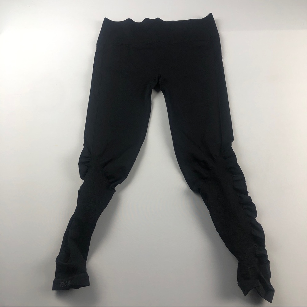 Tema Athletics black ruched leggings M L